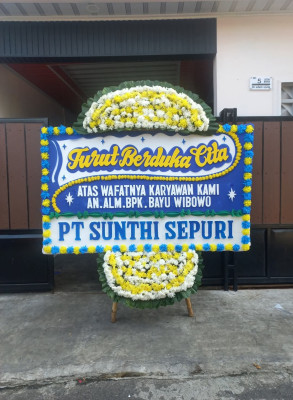 Papan Bunga Duka di Puring Kencana