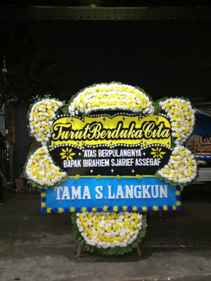 Papan Bunga Duka di Puring Kencana